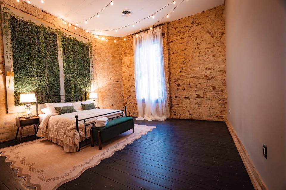 Guest room