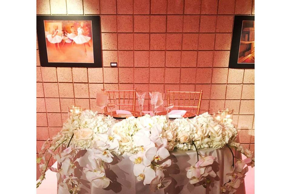 Sweetheart table