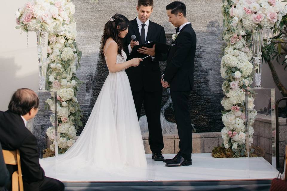 Ceremony arch with white lanterns