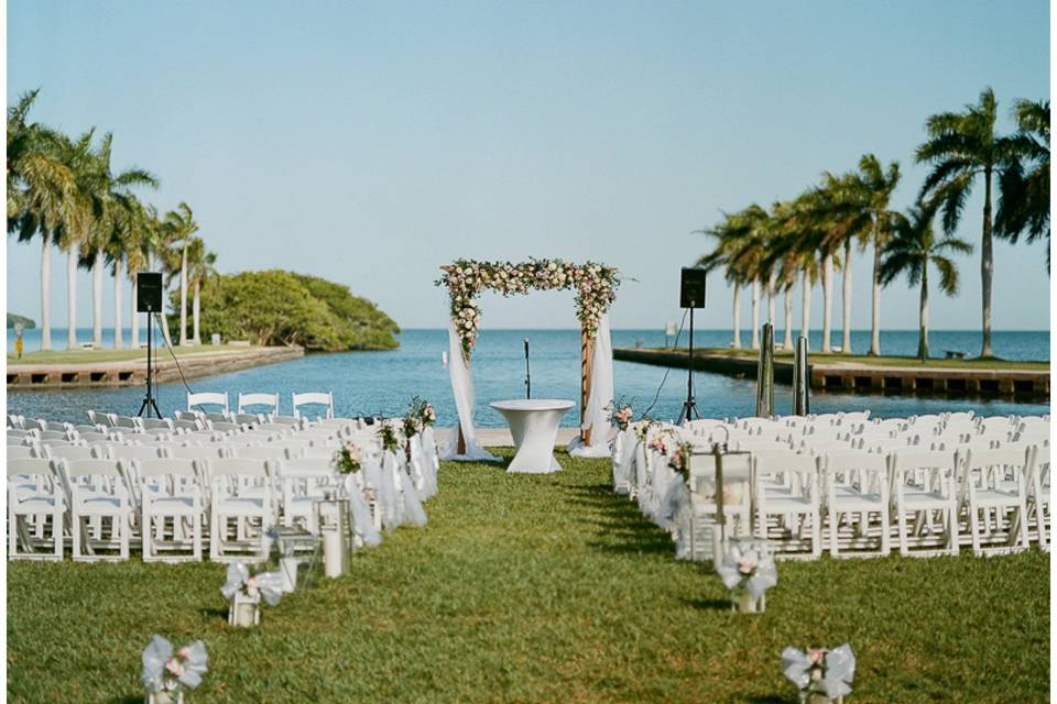 The ceremony decor