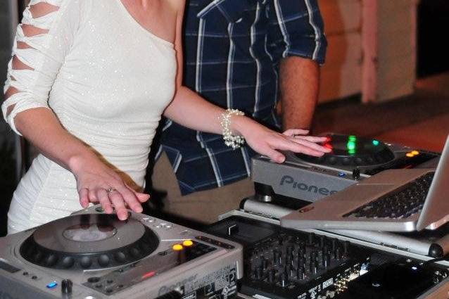 YES DJ Services