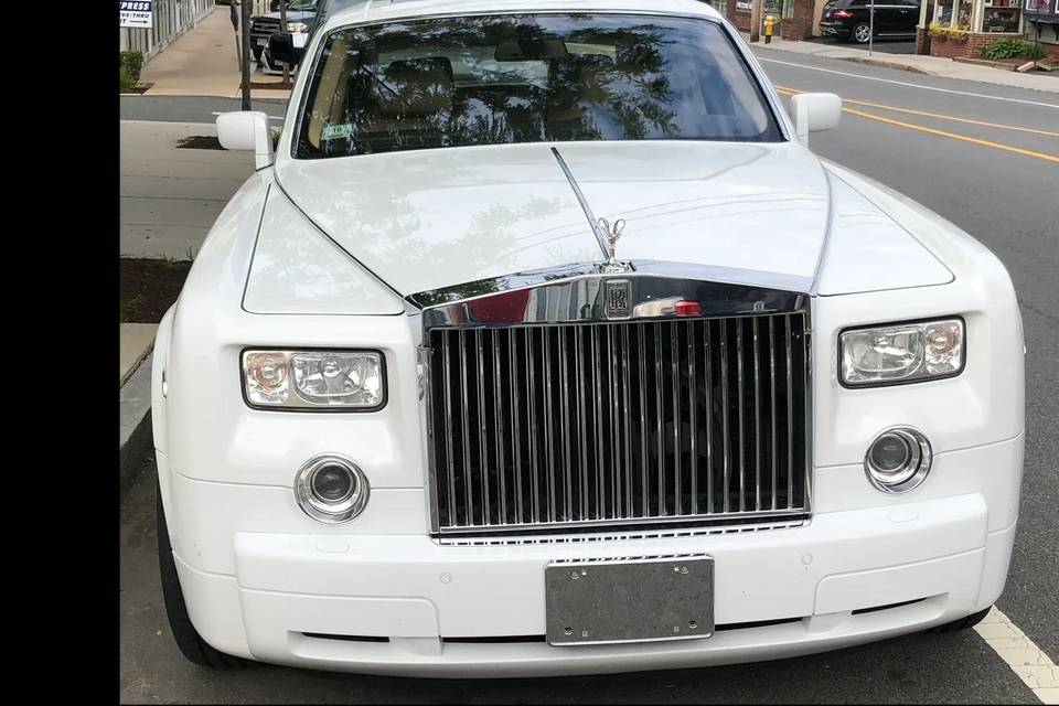 Luxury Limousine Solutions LLC