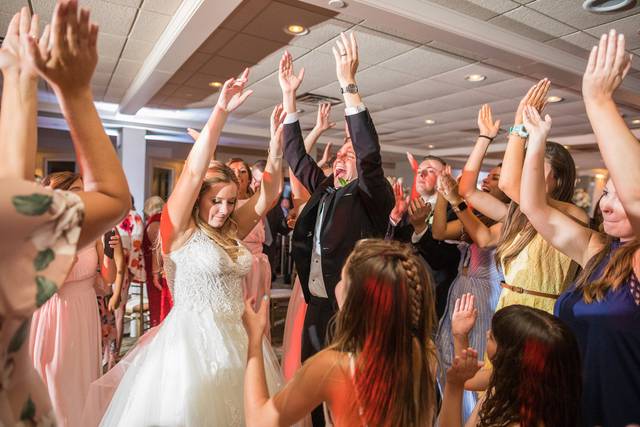 Get your hands up!