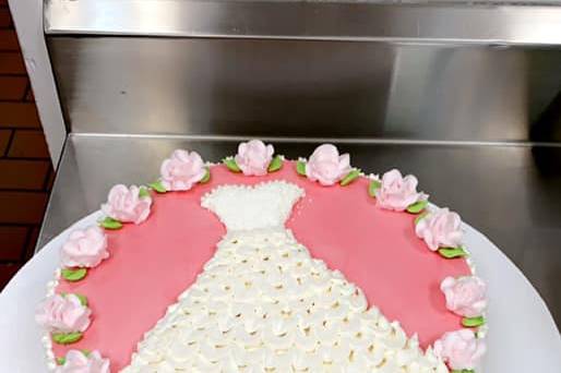 Dress themed cake