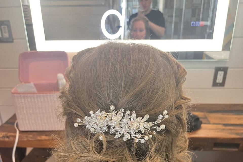 Kat - Hair & Makeup