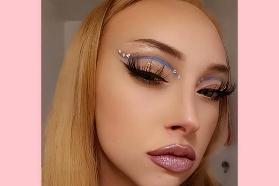 Diamond Redd Artistry