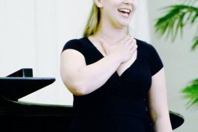 Erin M. Smith, Singer