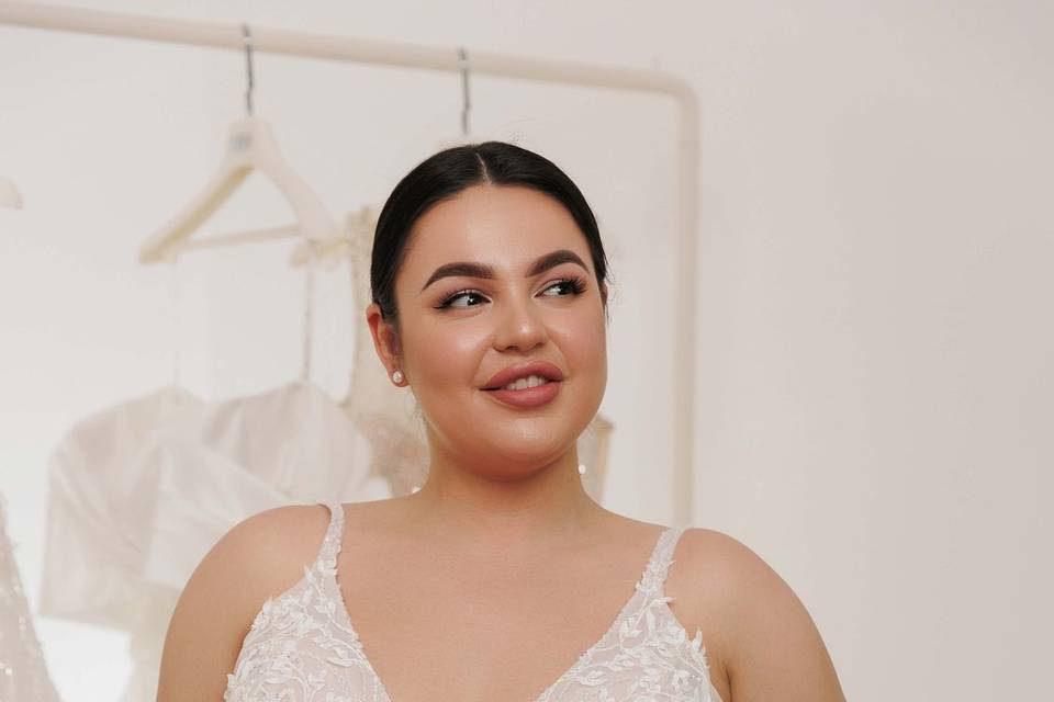Yedyna Wedding Gown
