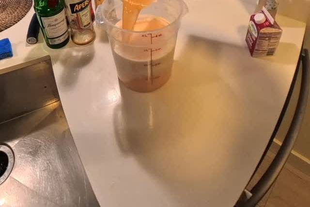 Prebatched clarified cocktail