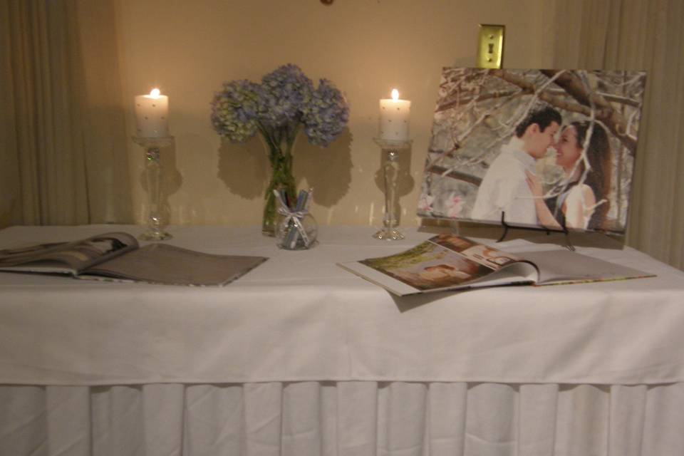 Memory books for your guests to sign