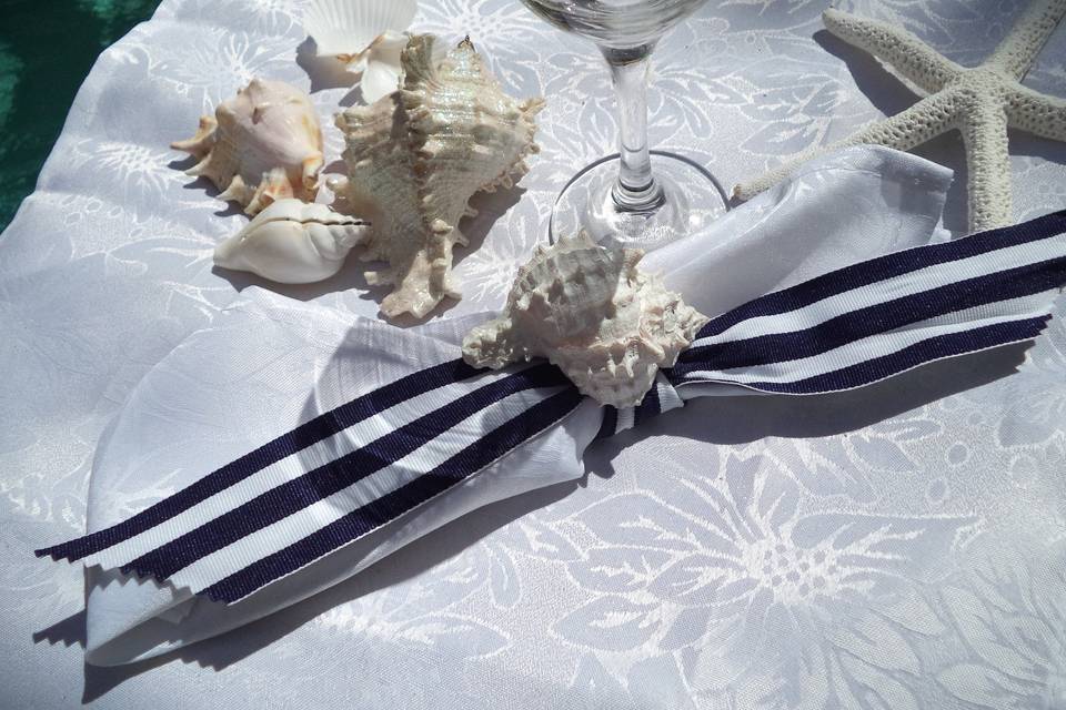 Beach Nautical Napkin Ring.  Chunky Shell with Navy and White Ribbon Tie.