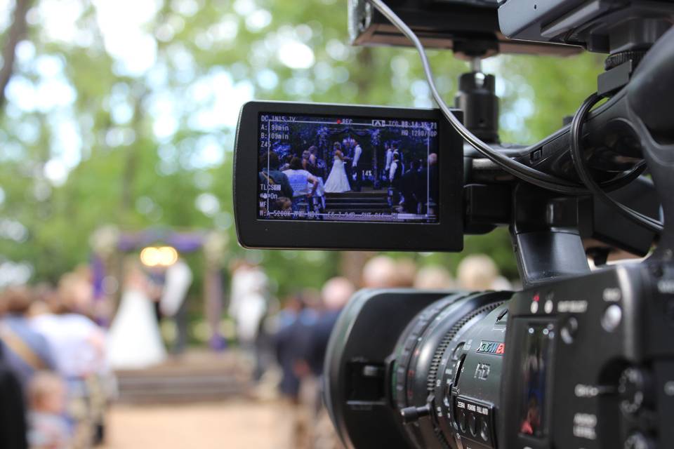 Outdoor weddings are gorgeous!  Here we are at Creedstown in Rogersville.