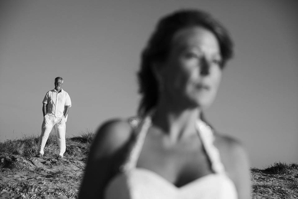 Romantic stroll on Naxos sand