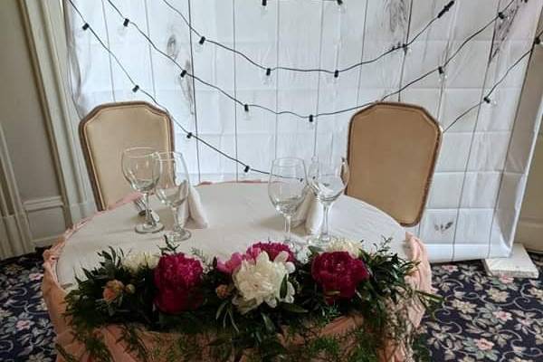 Sweetheart Table Garland