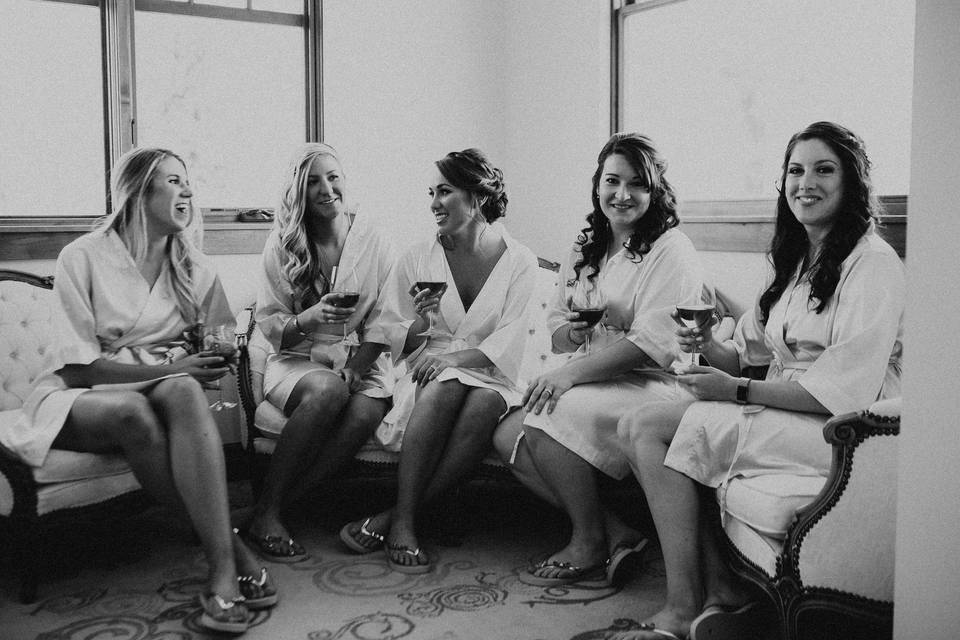 The bride with her bridesmaids