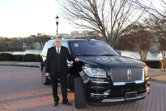 Luxury Lincoln Navigator