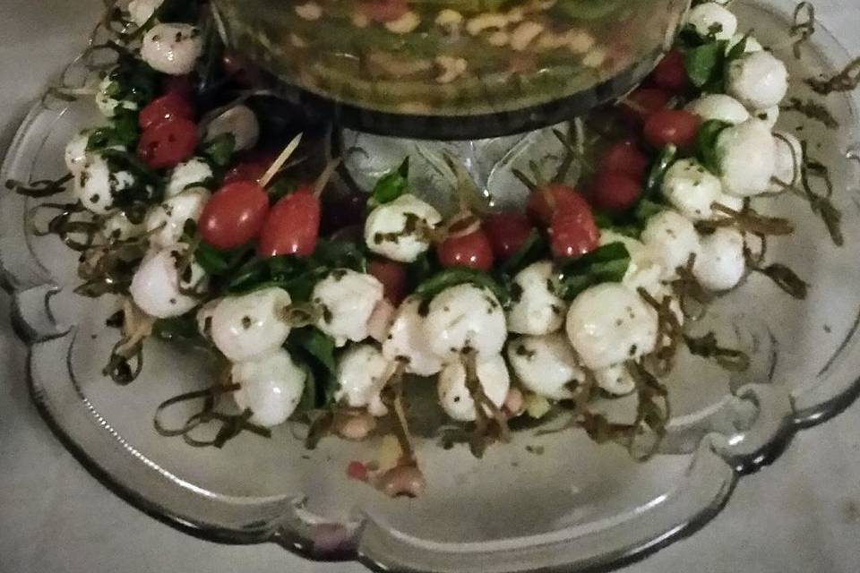 Marinated caprese bites