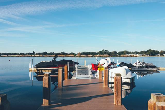 Dock