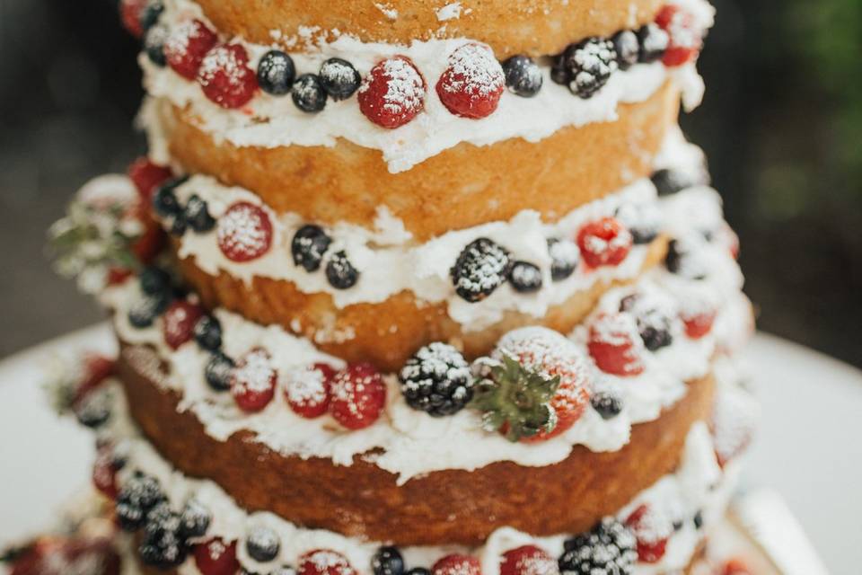 Naked wedding cake