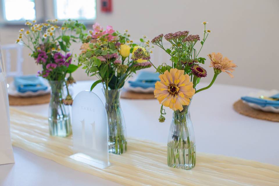 Rustic Room Table Setting