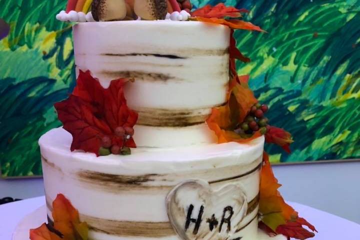 Autumn wedding cake - Log Rolling Catering