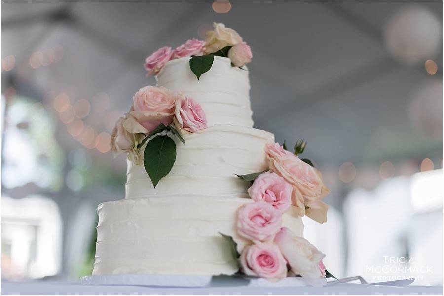 Wedding cake - Log Rolling Catering