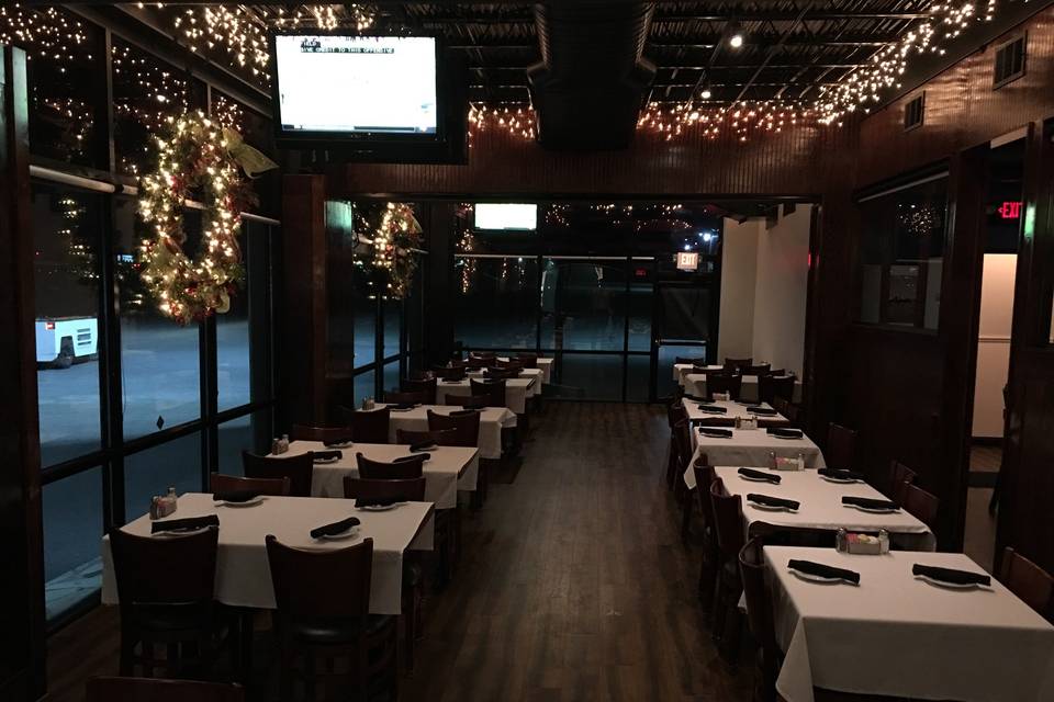 East Cobb restaurant update: Cherokee Chophouse, Chopt openings