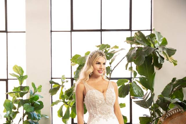 La boutique de shop bridal & tuxedos