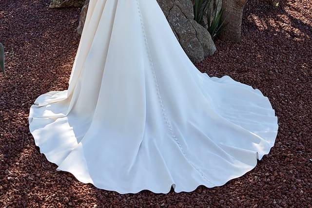 La boutique bridal sales