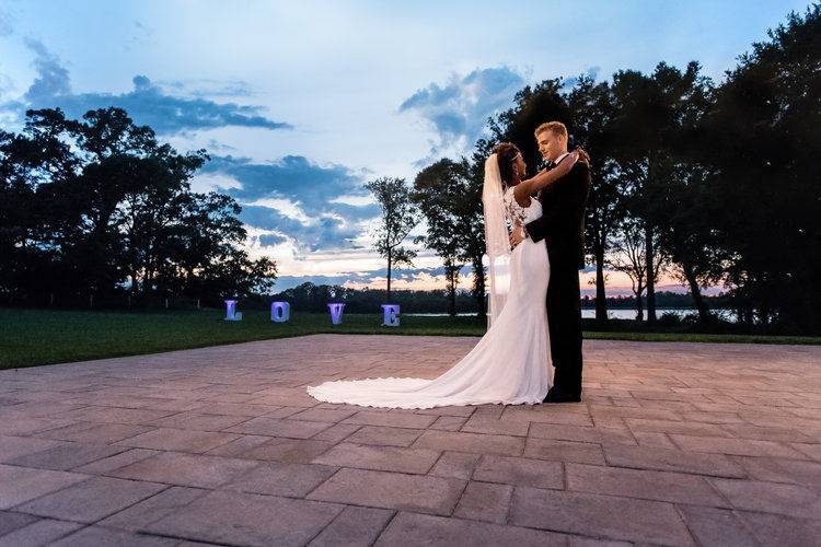 Couple dancing