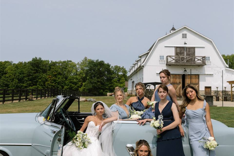 Outdoor wedding flower girl