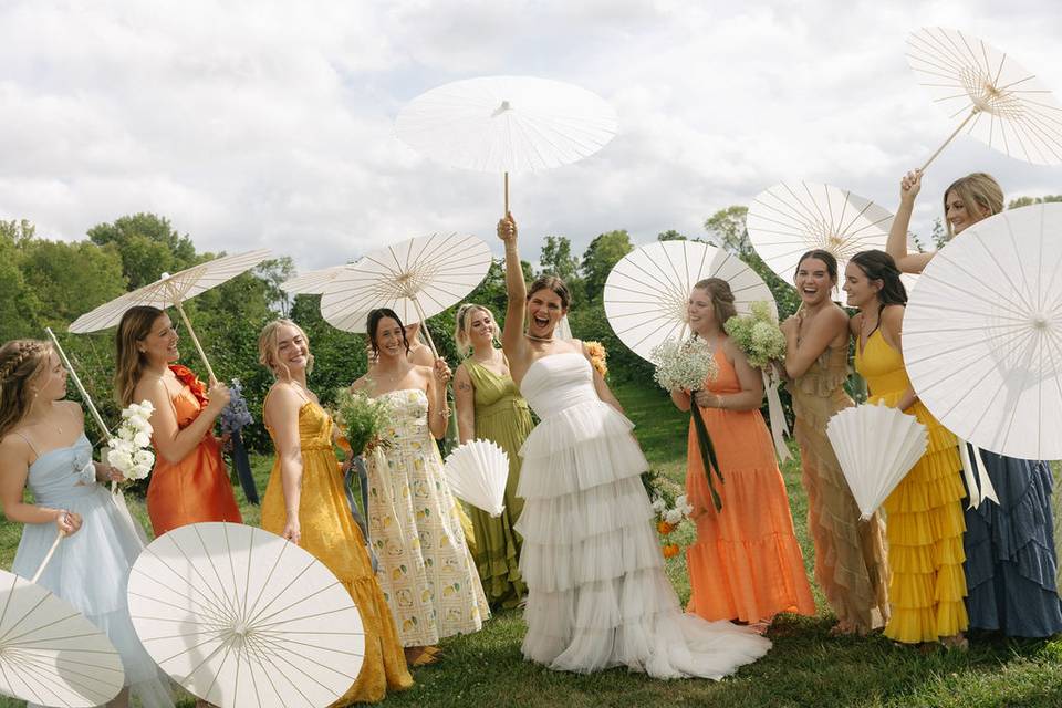 Parasol wedding party