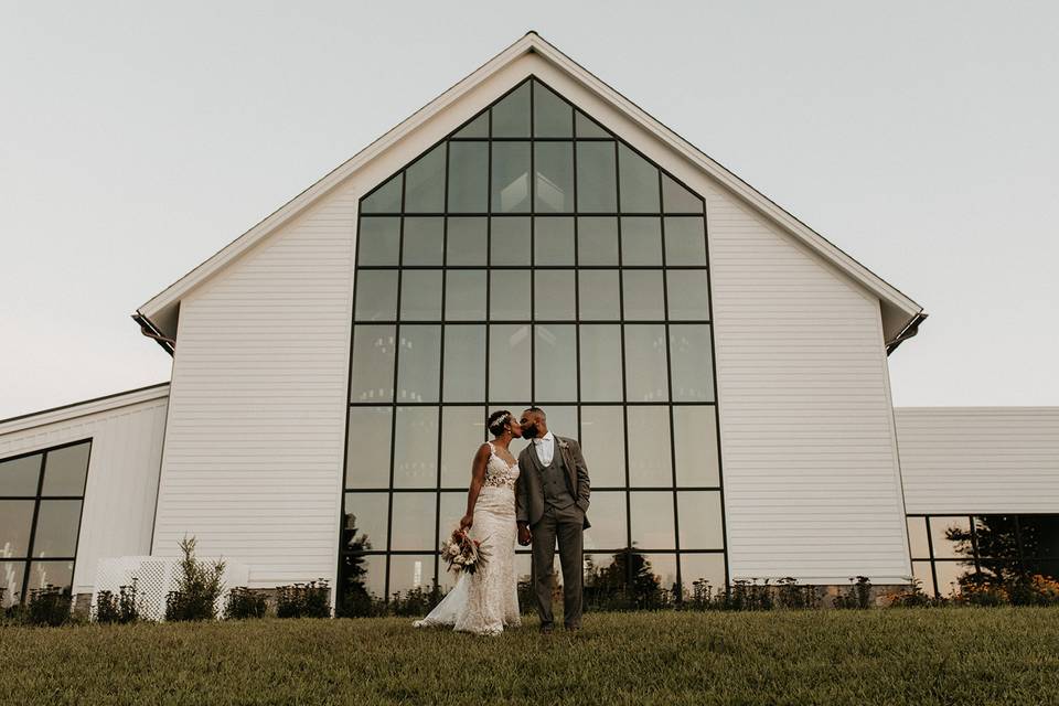 Crossed Keys Estate Farmhouse