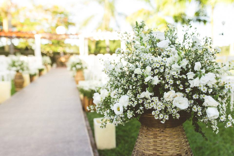 Aisle decor