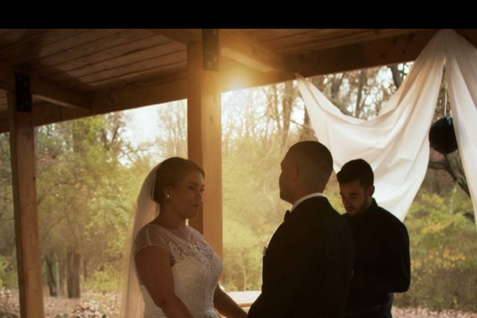 Isla Vows LLC