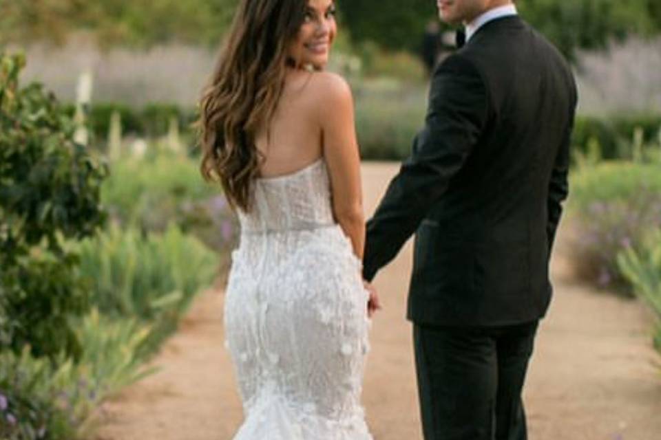 Actress Jillian Murray and husband Dean Geyer