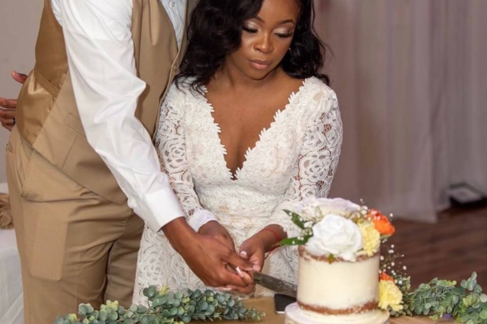 Cutting the cake