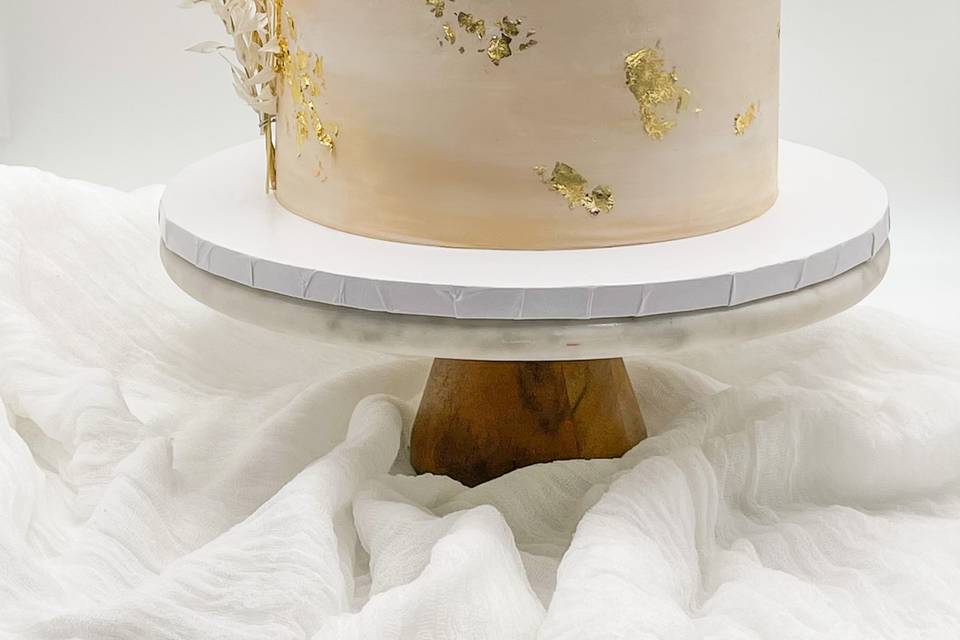 Nude marble buttercream