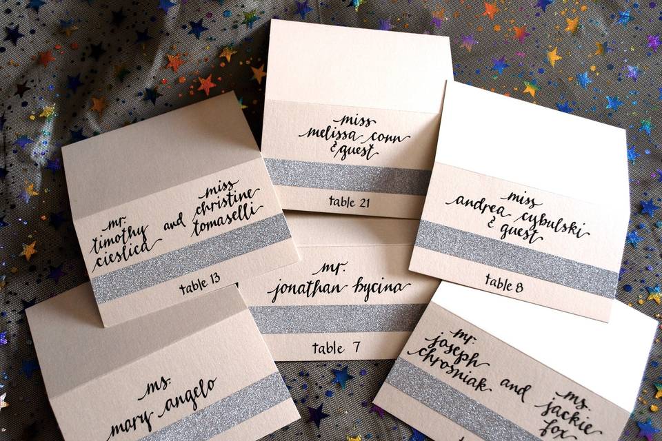 Place cards, modern script