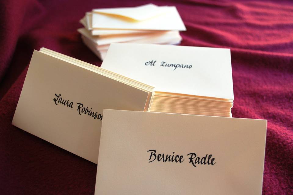 Place cards, modern script