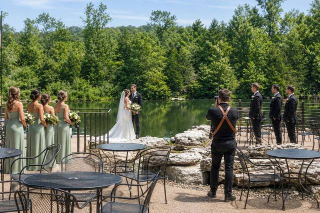 quarry_bridal_party_2400px.png