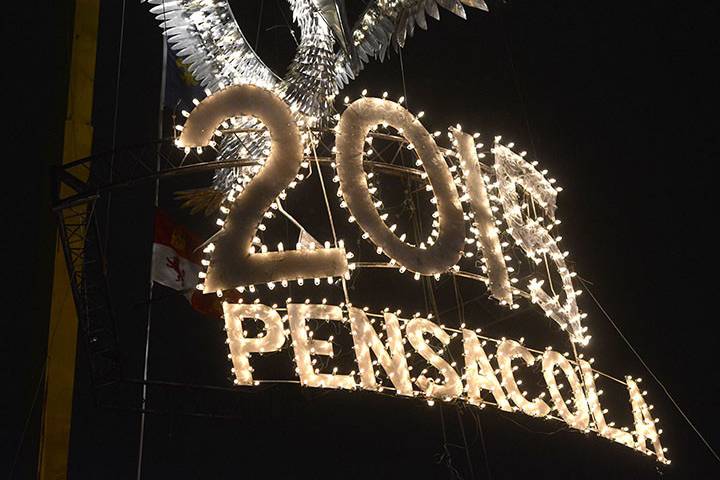 Rewind performed for the 2014-2015 Pensacola, Florida Pelican Drop on New Year's Eve for an audience of 50,000.   Here is a link to a brief video clip: http://www.pnj.com/videos/entertainment/events/2015/01/01/21142893/