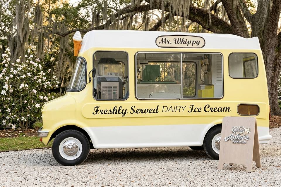 Bella - Vintage Ice Cream Van