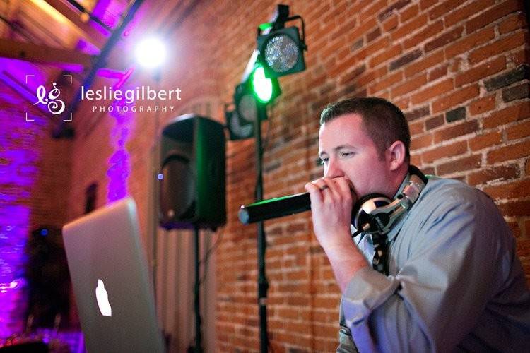 Wedding dj