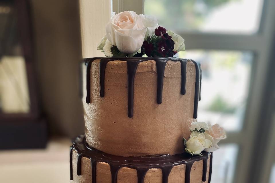 Chocolate buttercream drip