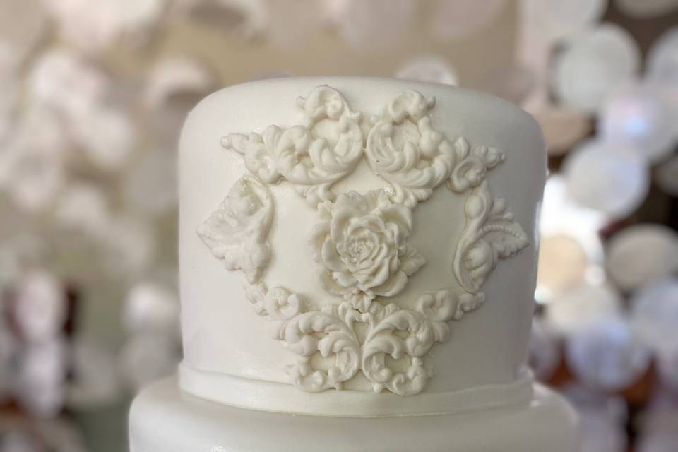 Victorian Fondant Wedding Cake