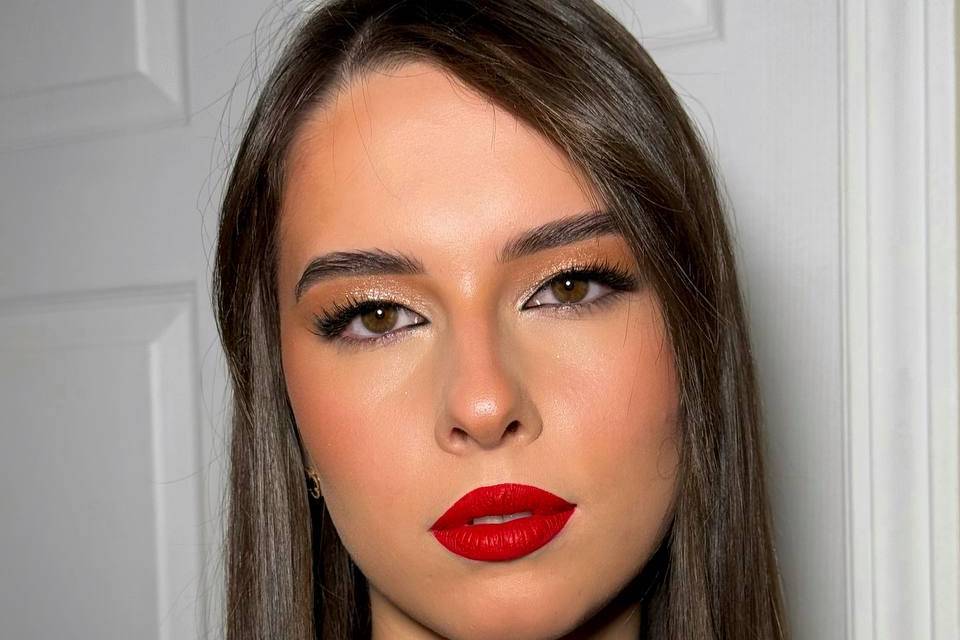 Hollywood Makeup