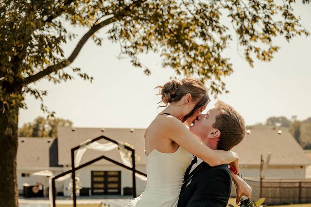 Complete Weddings + Events