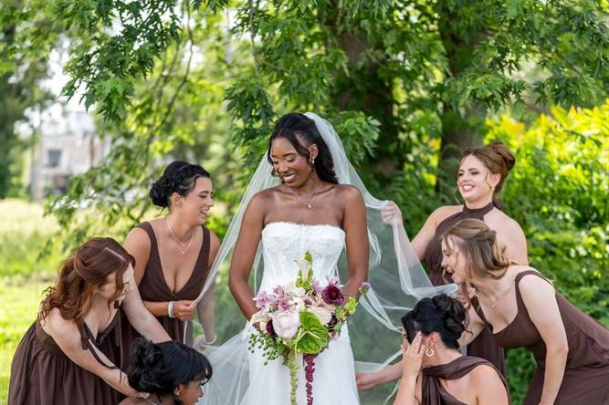 Complete Weddings + Events