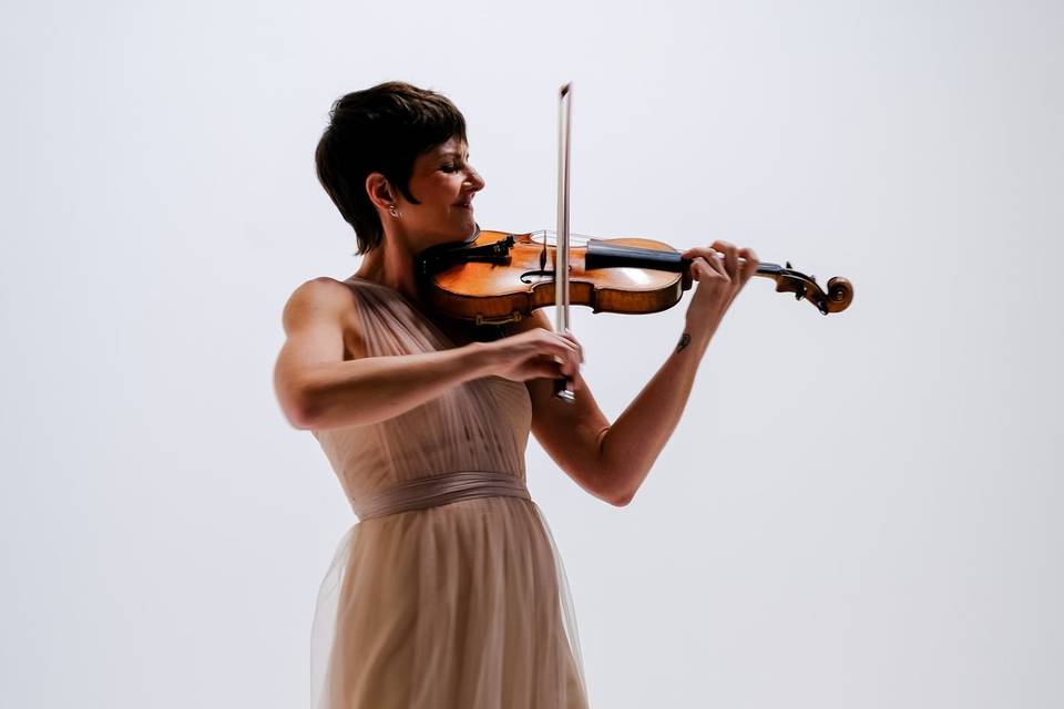 Rebecca Solo Violin